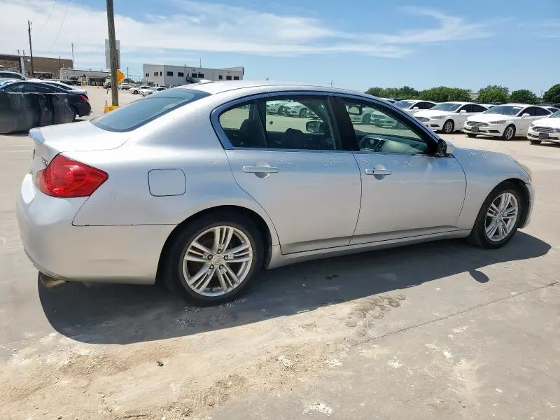 2010 INFINITI G37 BASE  
