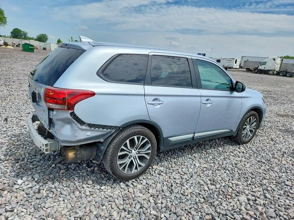 2017 MITSUBISHI OUTLANDER ES  