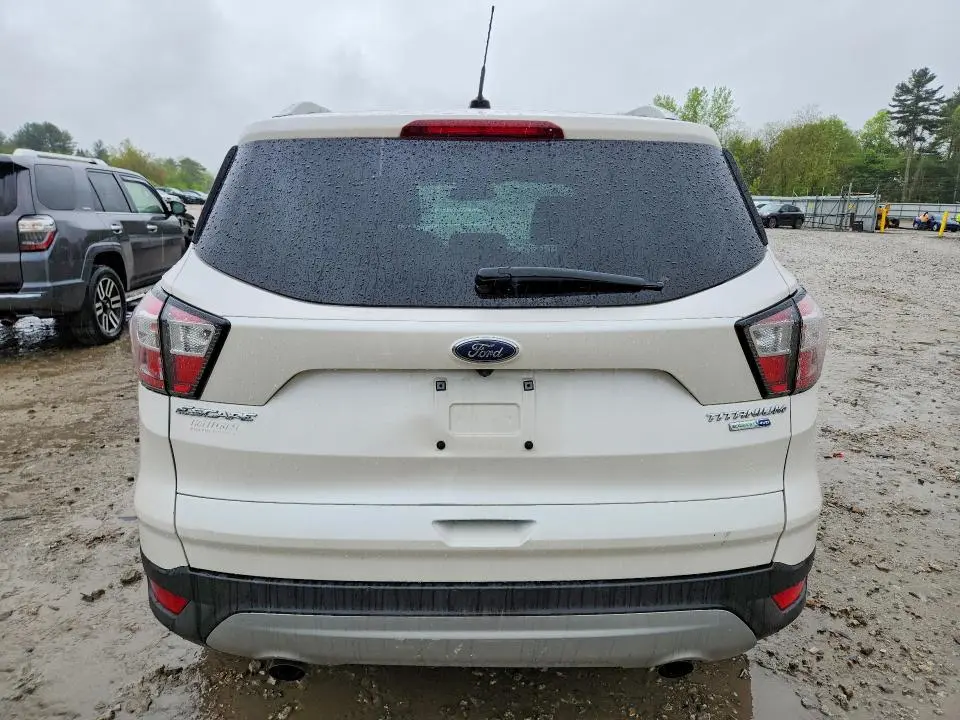2017 FORD ESCAPE TITANIUM  