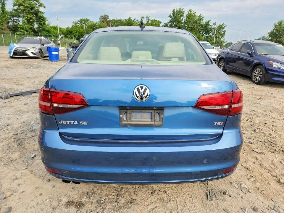 2016 VOLKSWAGEN JETTA SE  