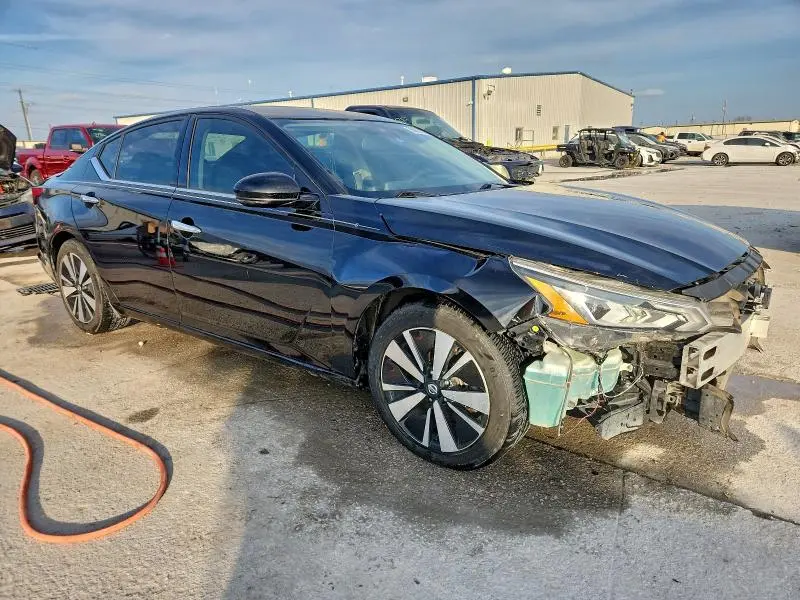 2019 NISSAN ALTIMA SV  