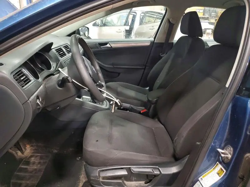 2016 VOLKSWAGEN JETTA SE  