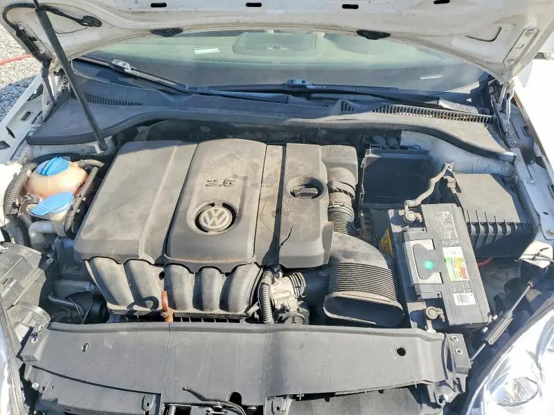 2010 VOLKSWAGEN JETTA S  