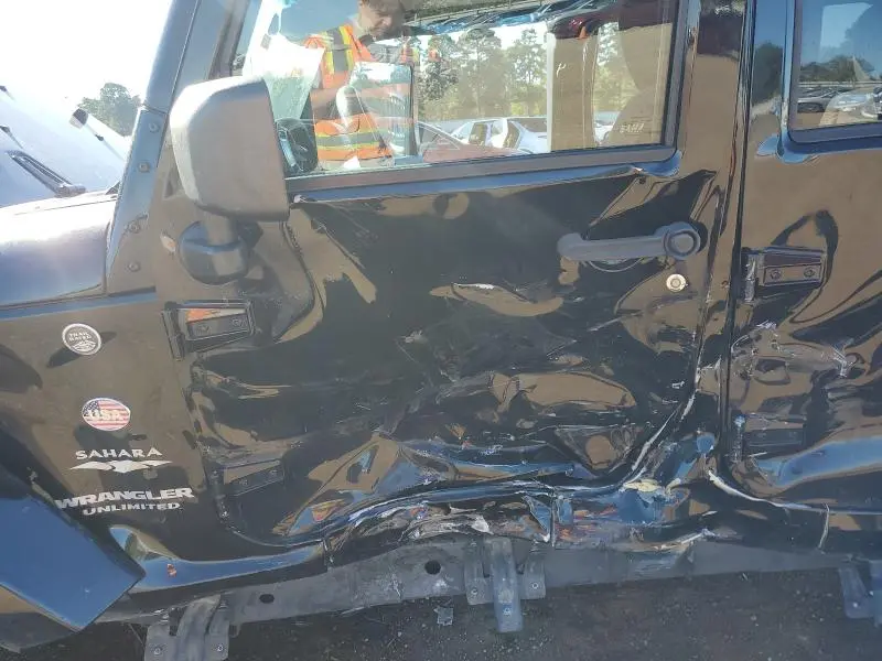2013 JEEP WRANGLER UNLIMITED SAHARA  