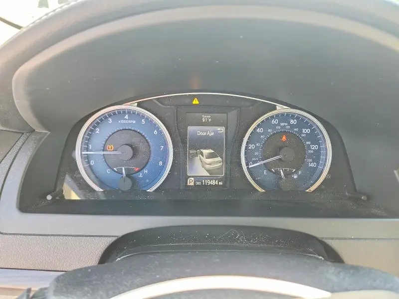 2017 TOYOTA CAMRY XLE  