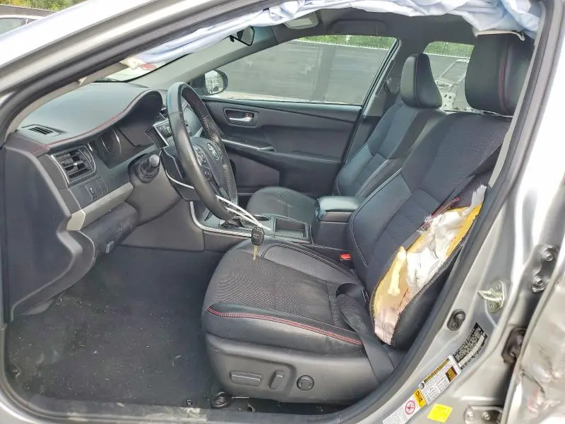 2017 TOYOTA CAMRY SE  