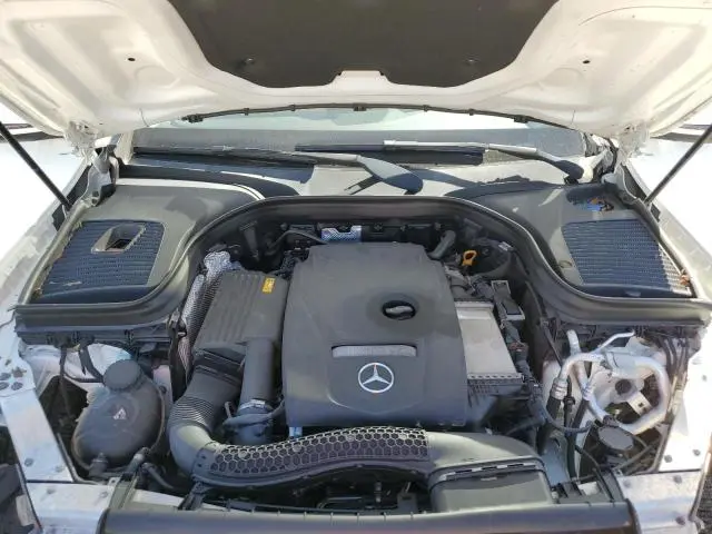 2019 MERCEDES-BENZ GLC 300  