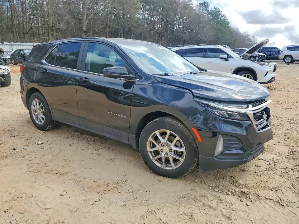 2022 CHEVROLET EQUINOX LT  