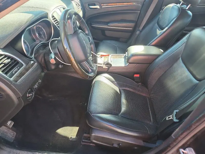 2015 CHRYSLER 300C   