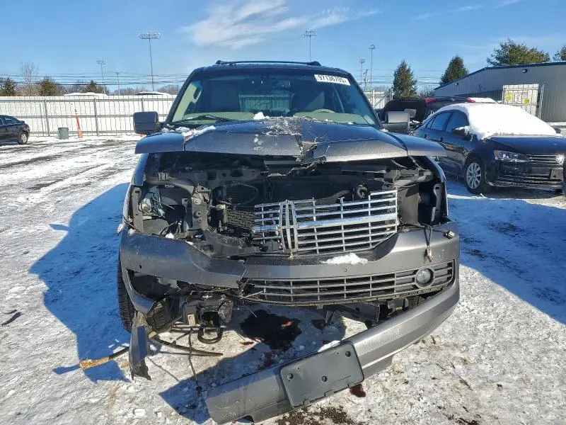 2013 LINCOLN NAVIGATOR   