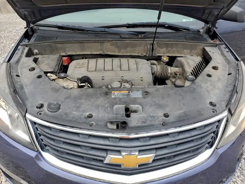 2013 CHEVROLET TRAVERSE LS  