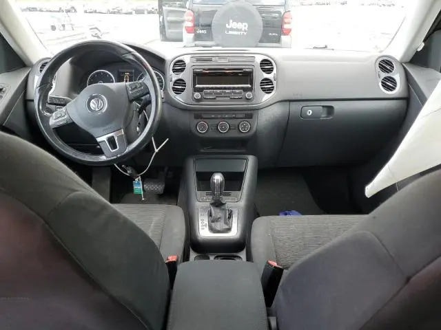 2013 VOLKSWAGEN TIGUAN S  