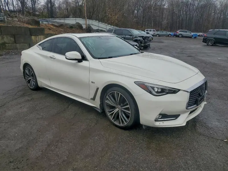 2019 INFINITI Q60 PURE  