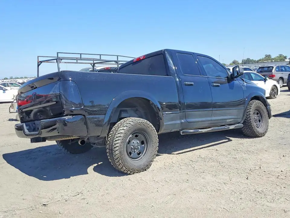 2013 RAM 1500 ST  