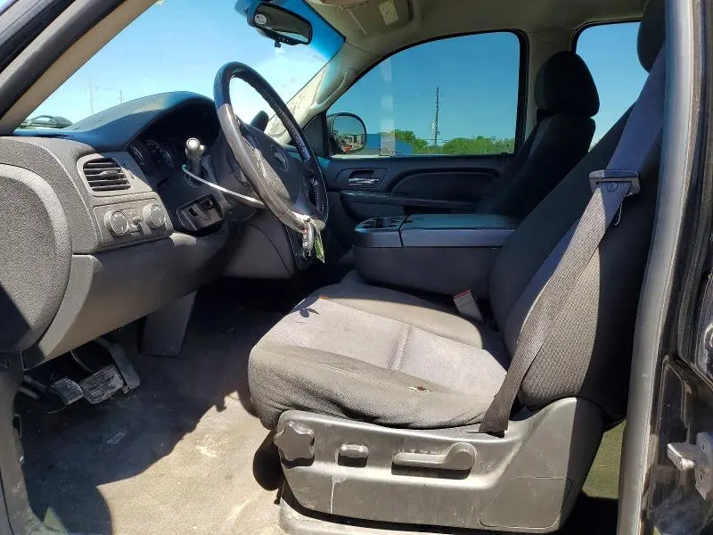 2010 CHEVROLET SUBURBAN K1500 LS  