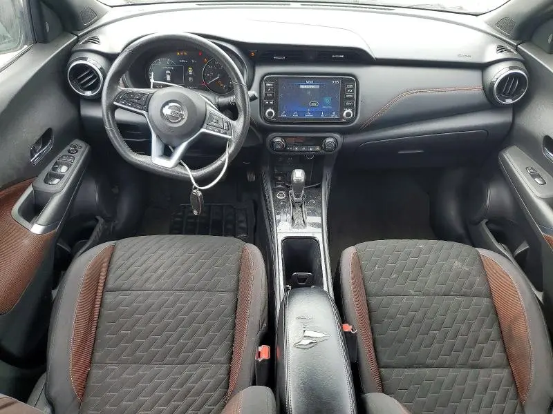 2021 NISSAN KICKS SR  