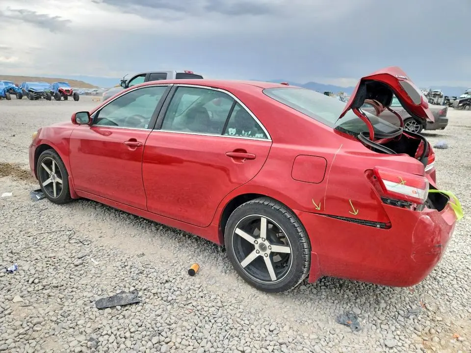 2011 TOYOTA CAMRY LE  