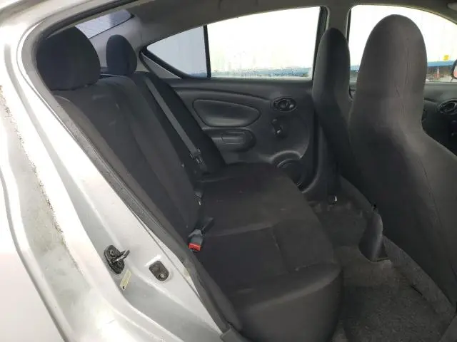 2015 NISSAN VERSA S  