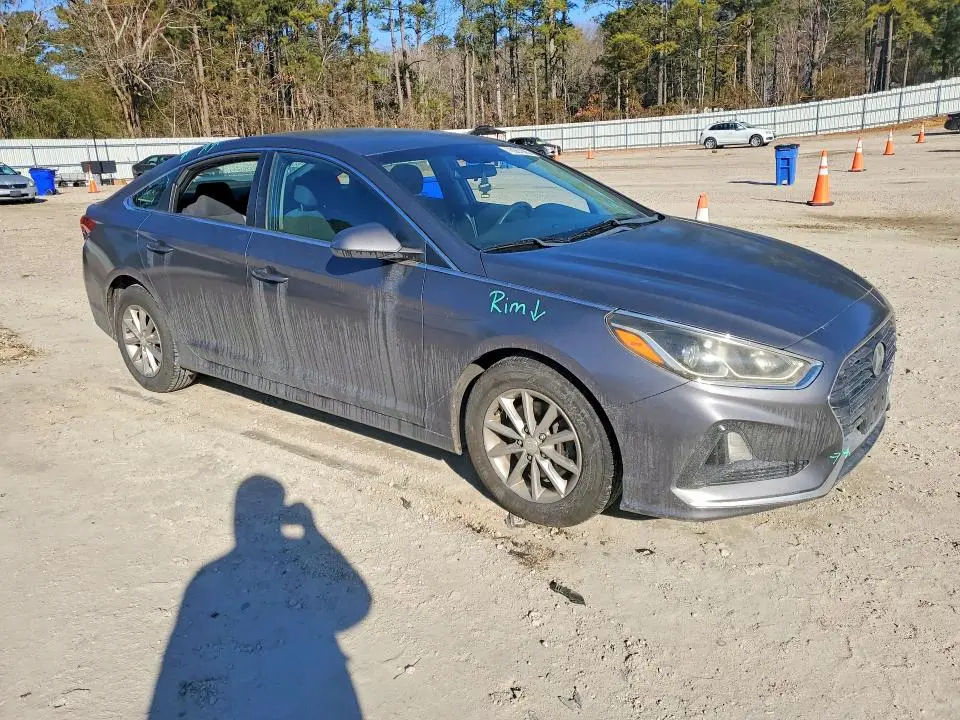 2018 HYUNDAI SONATA SE  