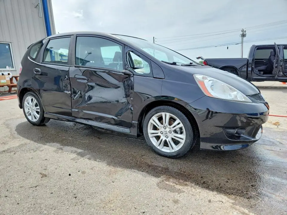 2011 HONDA FIT SPORT  