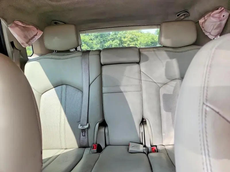 2011 CADILLAC SRX LUXURY COLLECTION  