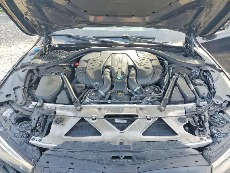 2016 BMW 750 XI  