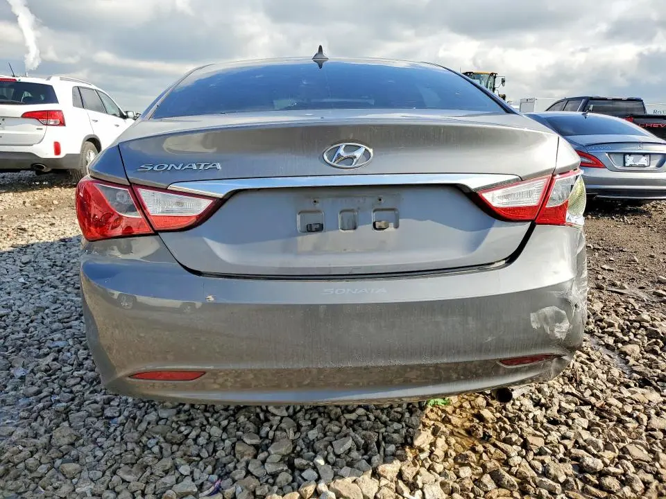 2012 HYUNDAI SONATA GLS  