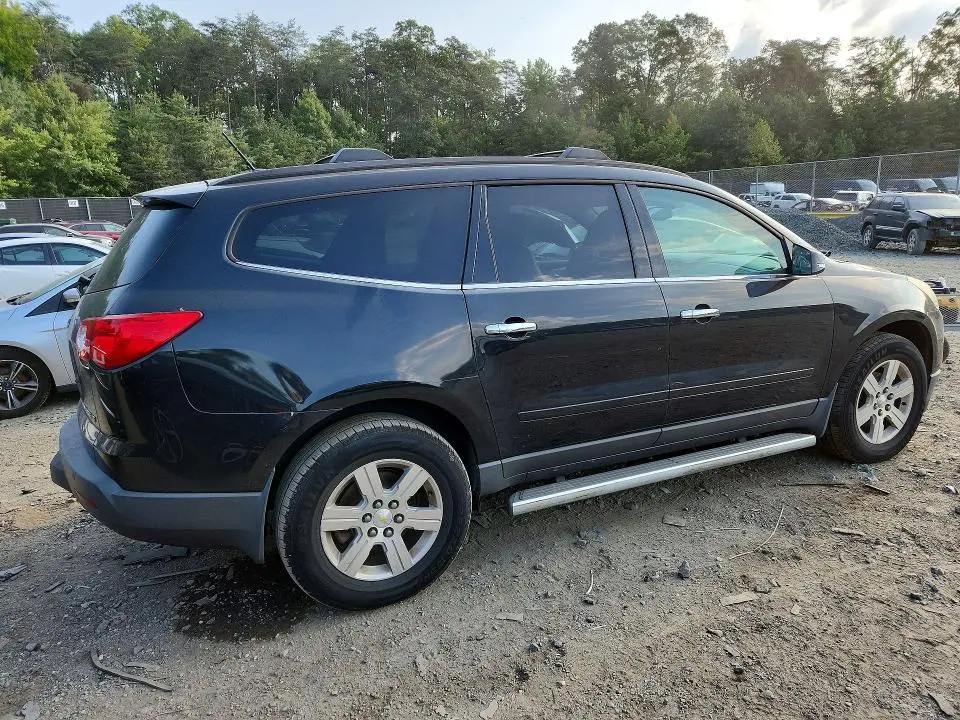 2010 CHEVROLET TRAVERSE LT  
