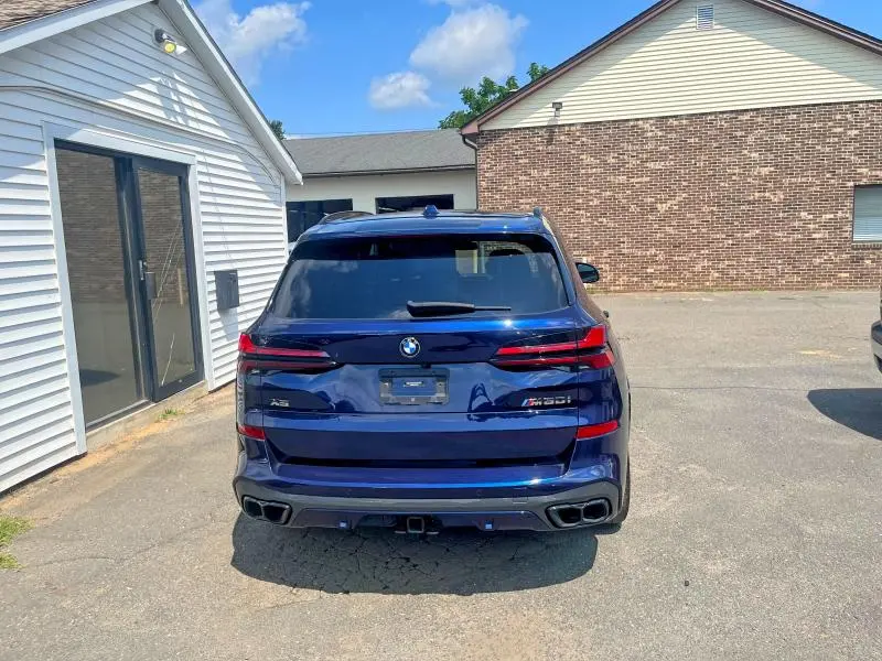 2024 BMW X5 M60I  