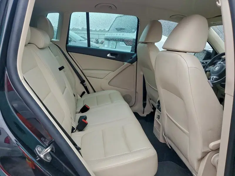 2014 VOLKSWAGEN TIGUAN S  