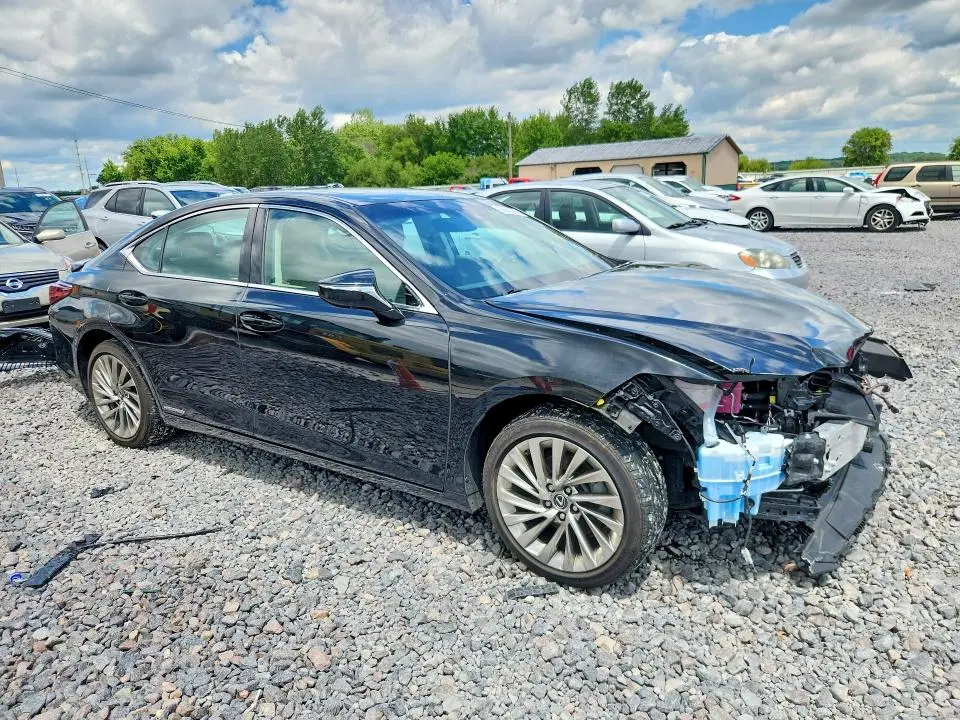 2021 LEXUS ES 300H LUXURY  