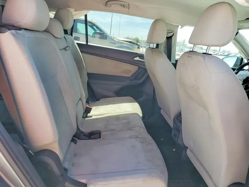 2019 VOLKSWAGEN TIGUAN S  