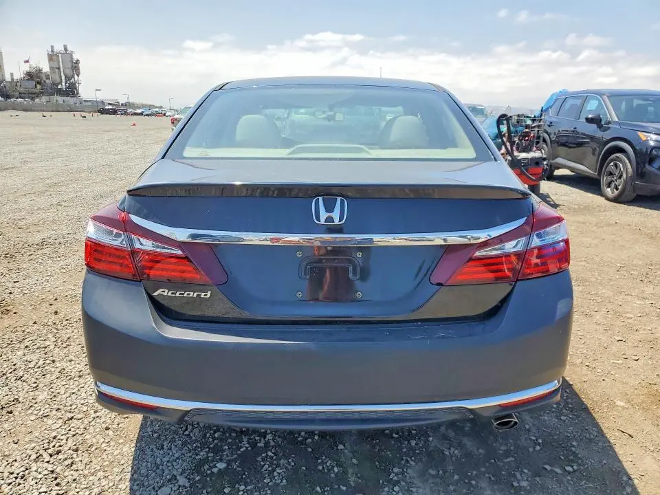 2017 HONDA ACCORD LX  