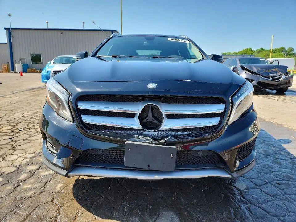 2015 MERCEDES-BENZ GLA 250 4MATIC  