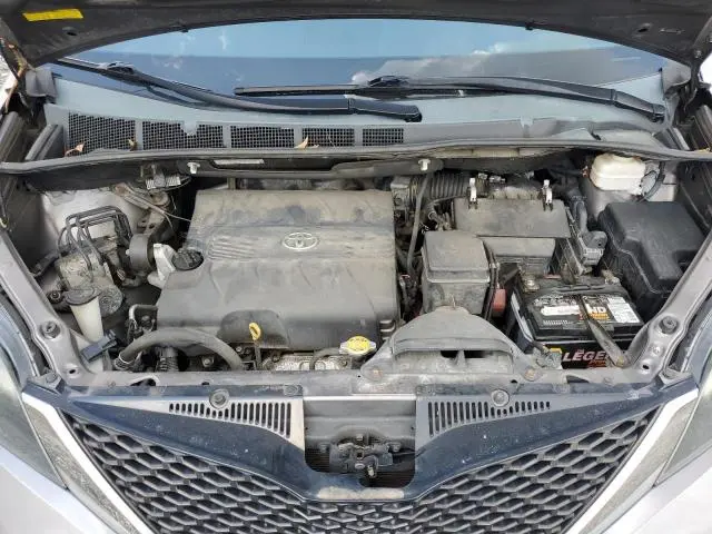 2014 TOYOTA SIENNA SPORT  
