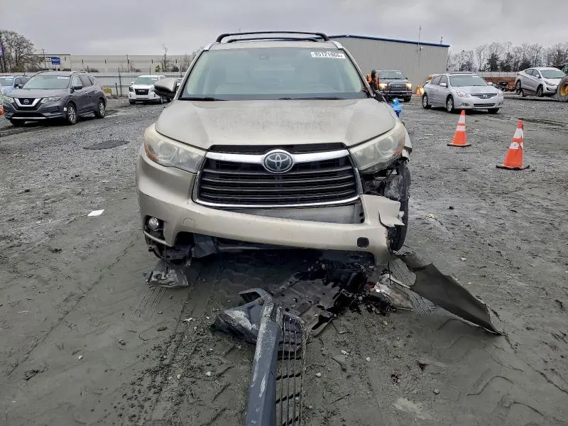 2015 TOYOTA HIGHLANDER LIMITED  