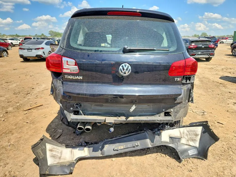 2016 VOLKSWAGEN TIGUAN S  