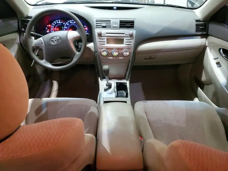 2010 TOYOTA CAMRY LE  