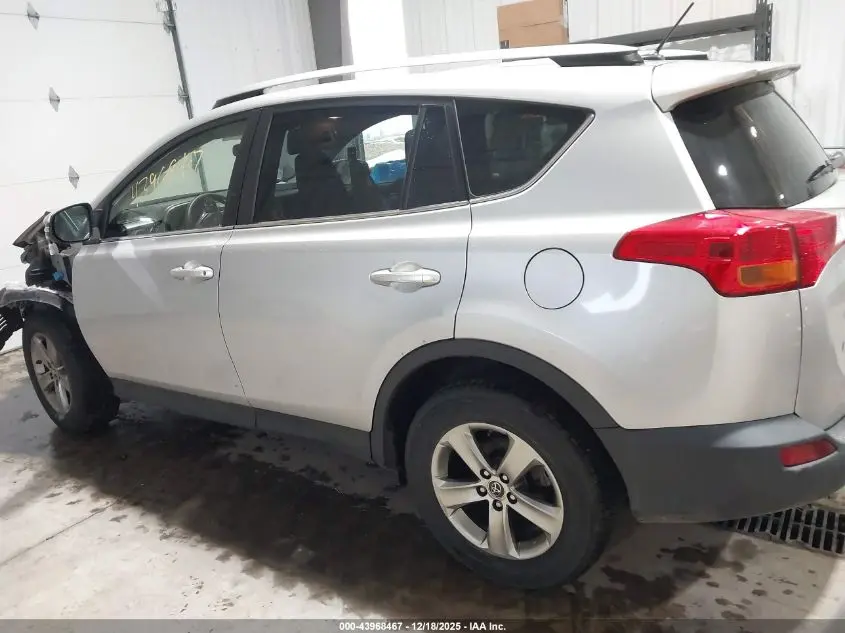 2015 TOYOTA RAV4 XLE
