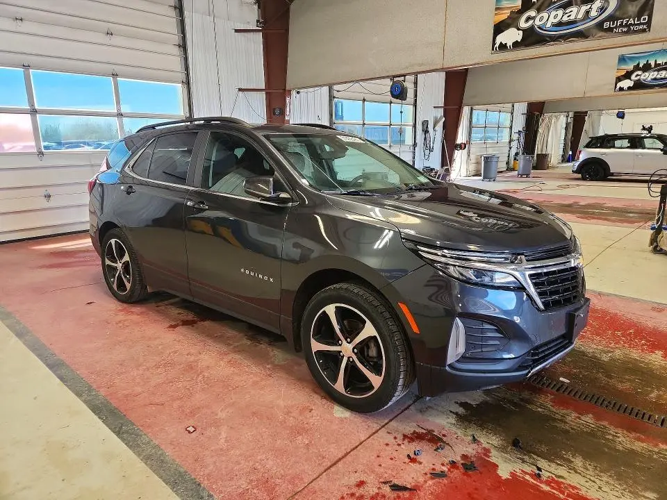 2022 CHEVROLET EQUINOX LT  