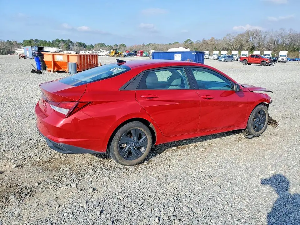 2022 HYUNDAI ELANTRA SEL  