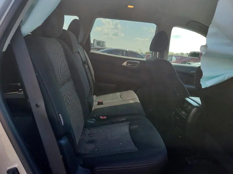 2019 NISSAN PATHFINDER S  