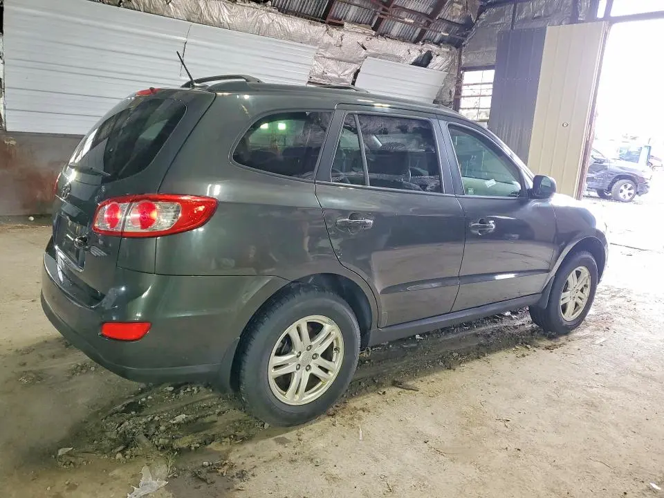 2012 HYUNDAI SANTA FE GLS  