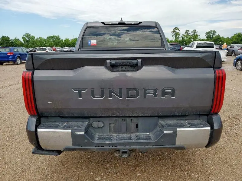 2024 TOYOTA TUNDRA CREWMAX SR  
