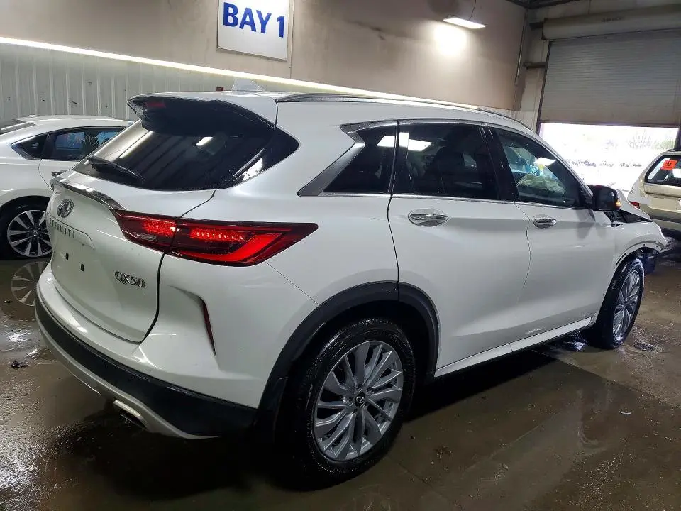2024 INFINITI QX50 LUXE  