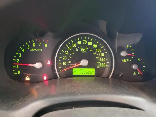 2010 KIA SEDONA LX