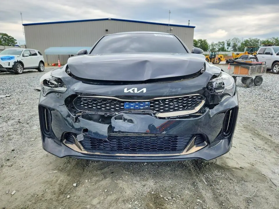 2023 KIA STINGER GT LINE  