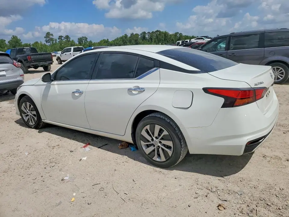 2022 NISSAN ALTIMA S  