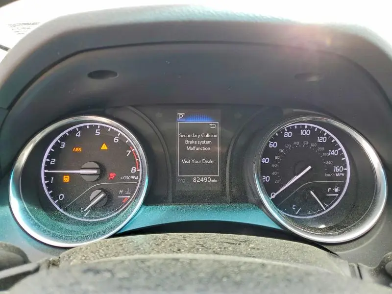 2020 TOYOTA CAMRY SE  