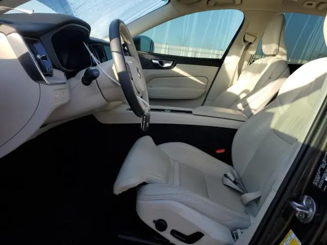 2022 VOLVO XC60 B5 INSCRIPTION